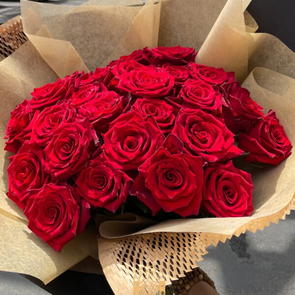 romantic red rose bouquet Valentine