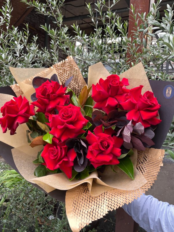 Luxury red rose flower box for Valentine’s Day in Sydney